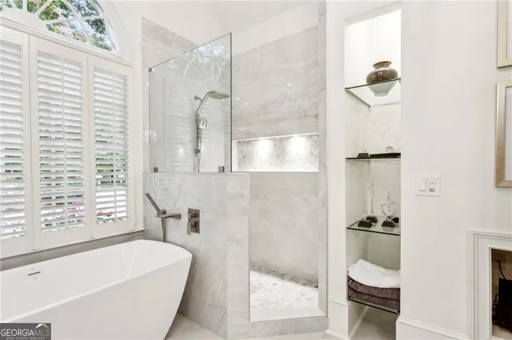 125 Claridge DR Sandy Springs, GA 30342