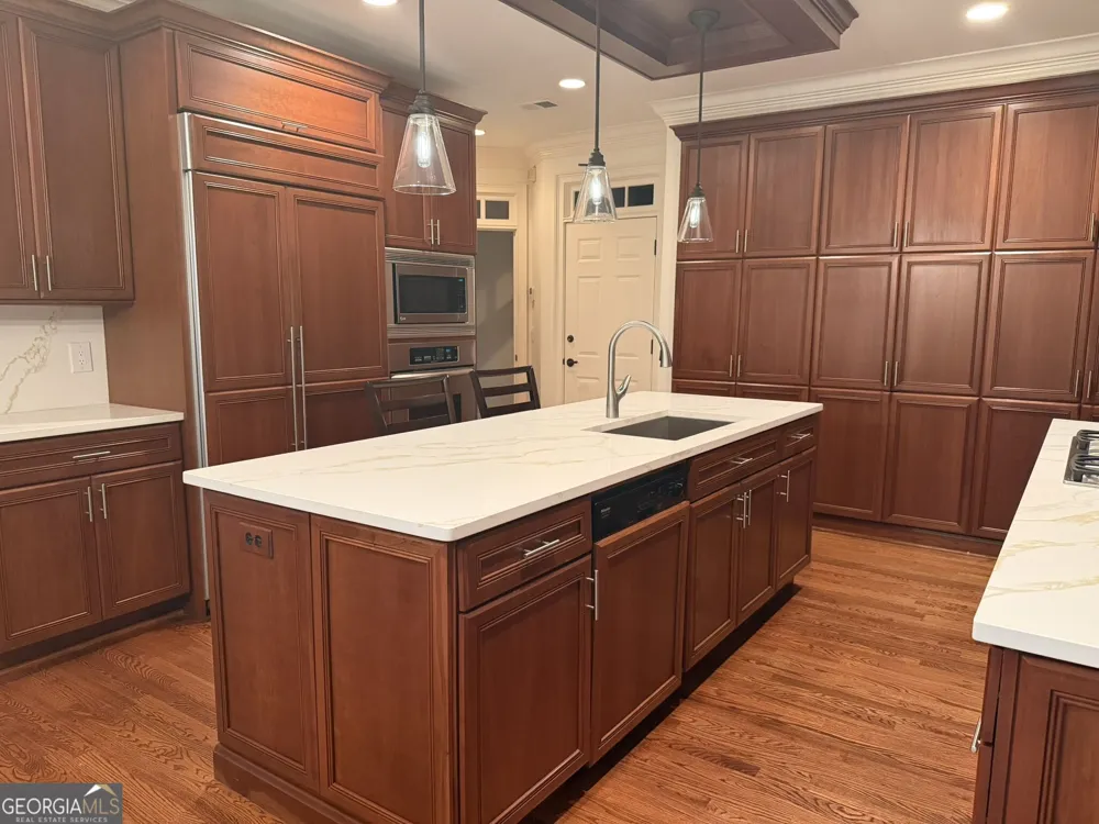 125 Claridge DR Sandy Springs, GA 30342