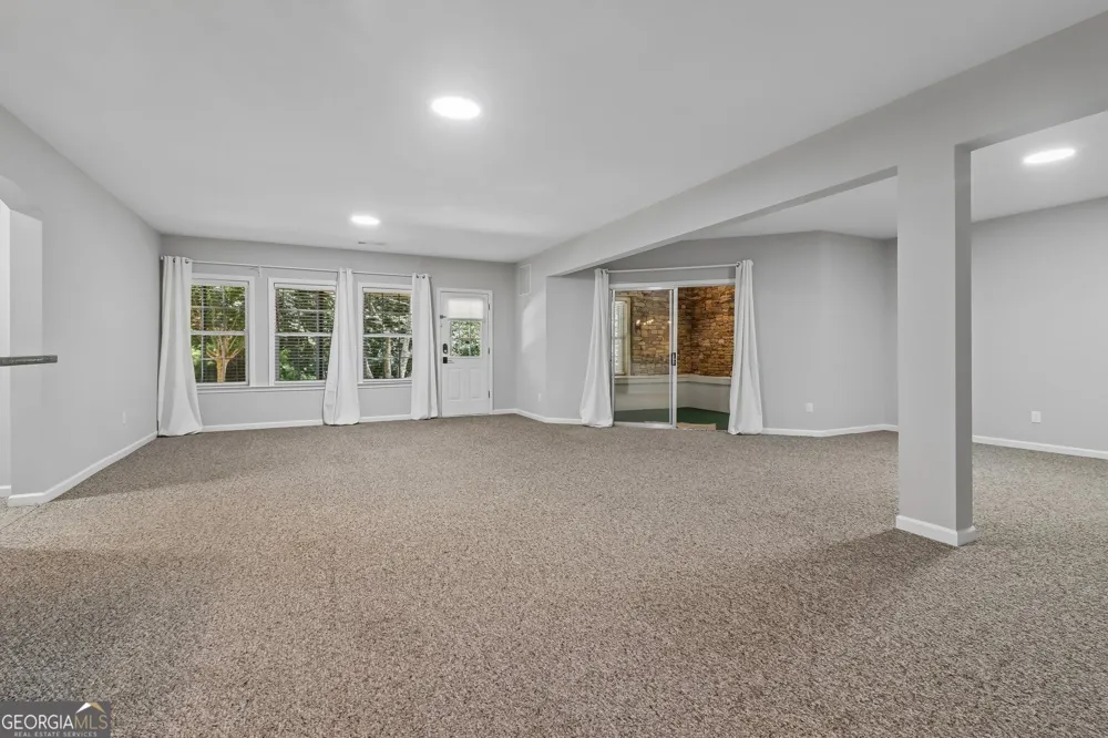 5715 Catalpa CT Cumming, GA 30040