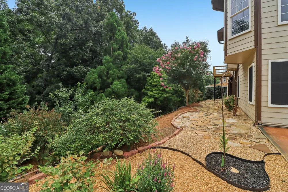 5715 Catalpa CT Cumming, GA 30040