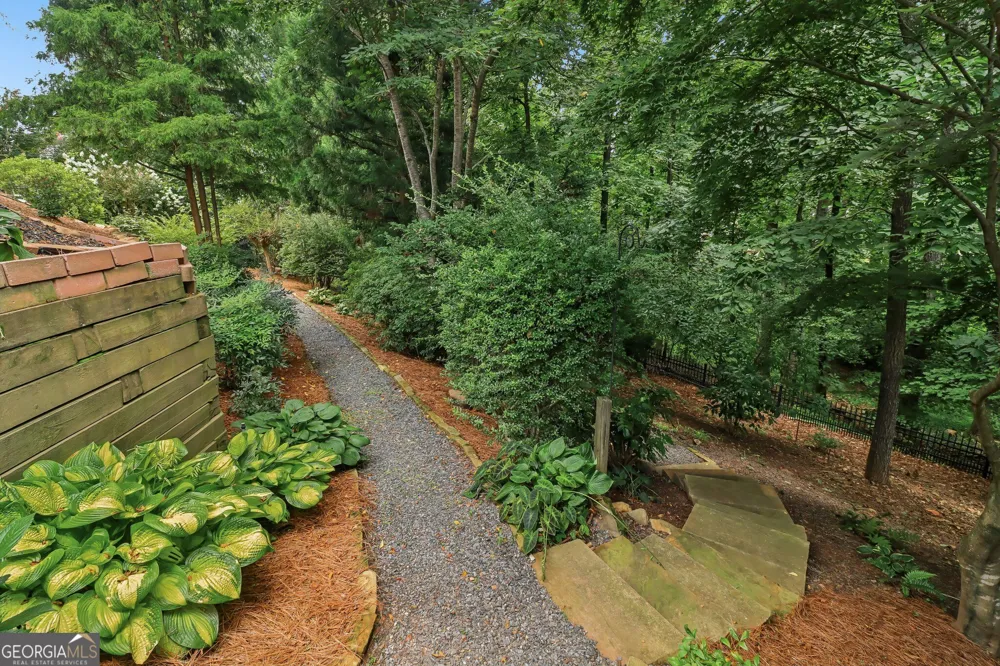 5715 Catalpa CT Cumming, GA 30040