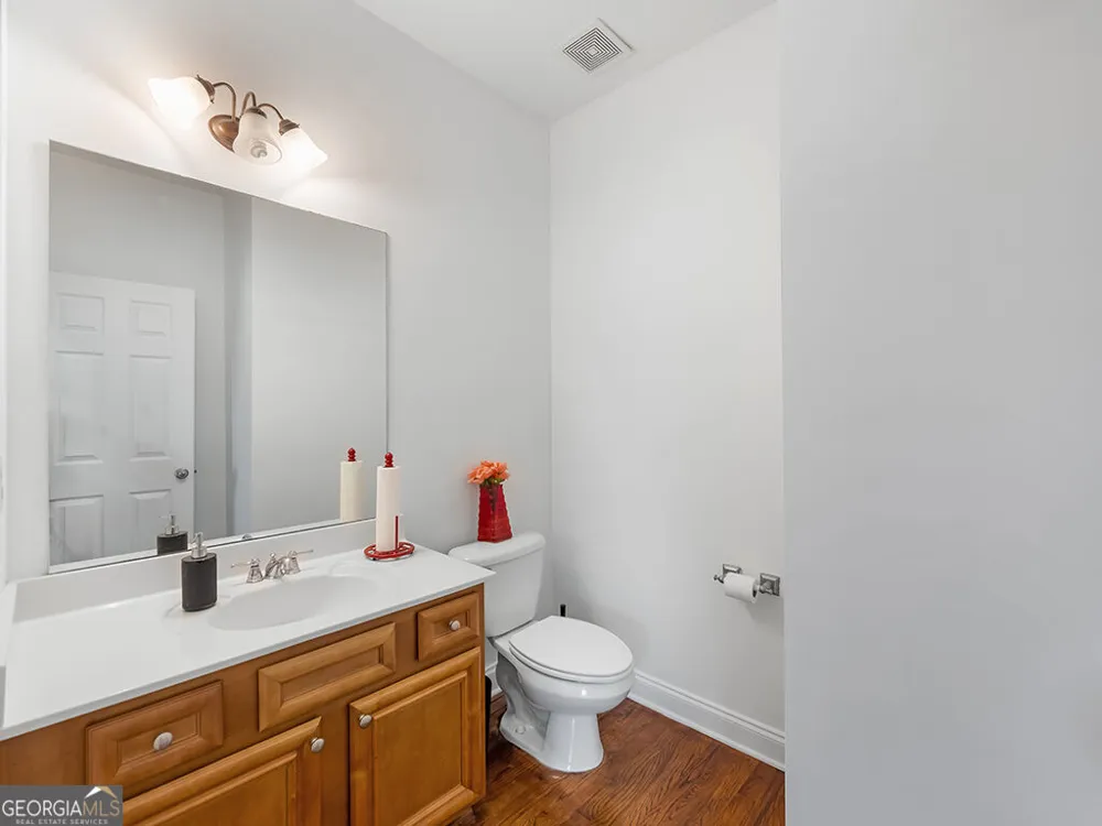 3998 Llewellin LN SW Smyrna, GA 30082
