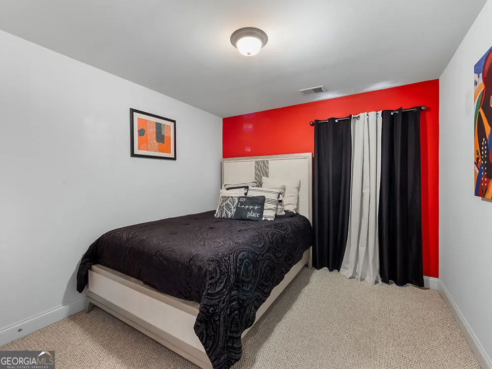 3998 Llewellin LN SW Smyrna, GA 30082