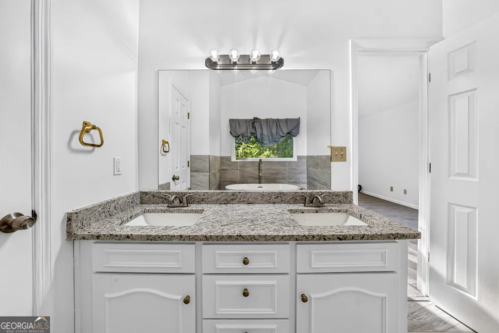 106 McKinley CIR LaGrange, GA 30240