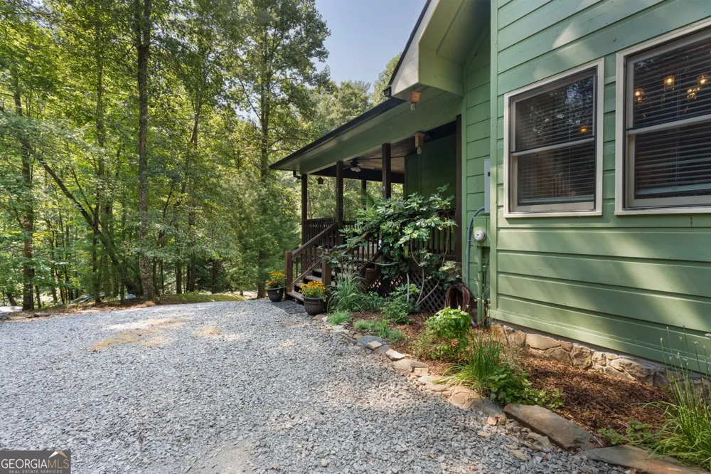 31 Nahunta CT Ellijay, GA 30540