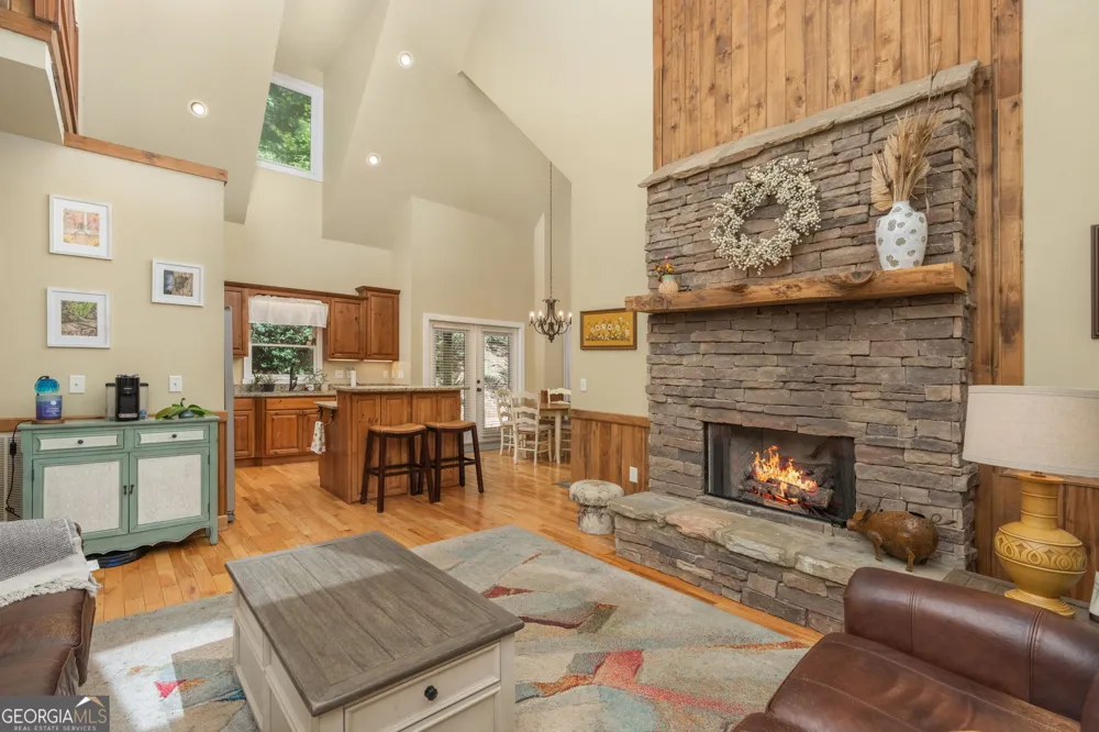 31 Nahunta CT Ellijay, GA 30540