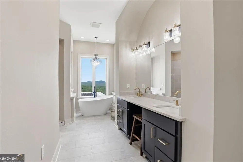511 Orchard Hill DR Clarkesville, GA 30523