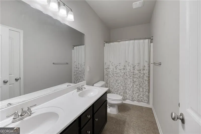 5216 Apple Grove RD Buford, GA 30519