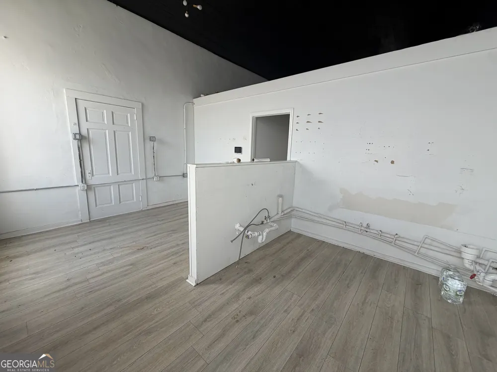 212 Main ST Barnesville, GA 30204