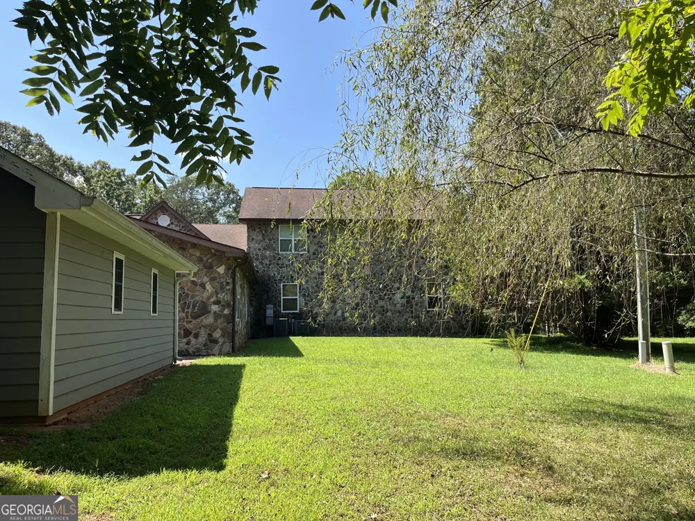 283 Meadow LN Dahlonega, GA 30533