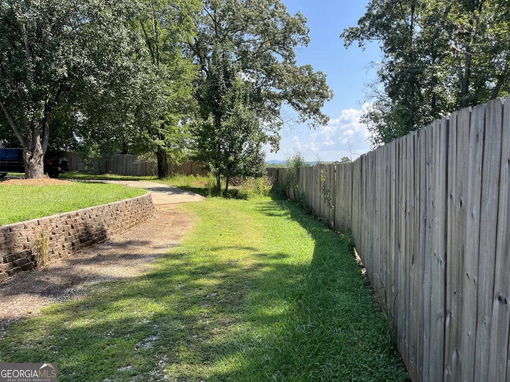 283 Meadow LN Dahlonega, GA 30533
