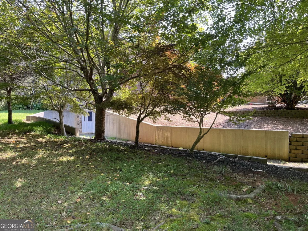 283 Meadow LN Dahlonega, GA 30533