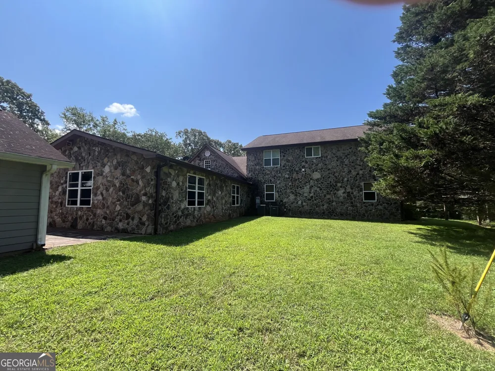283 Meadow LN Dahlonega, GA 30533