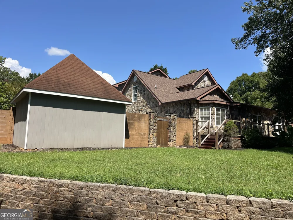 283 Meadow LN Dahlonega, GA 30533
