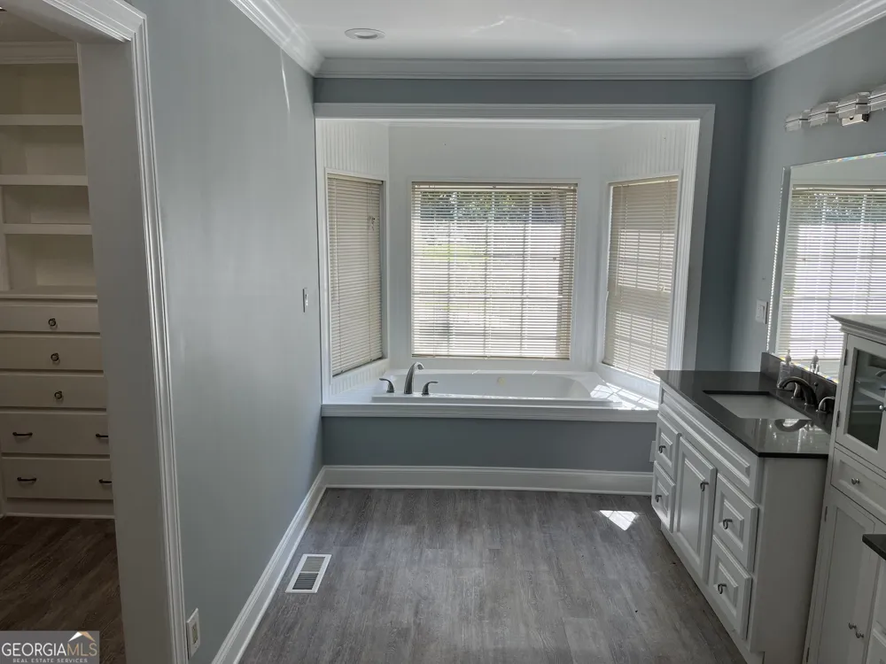283 Meadow LN Dahlonega, GA 30533