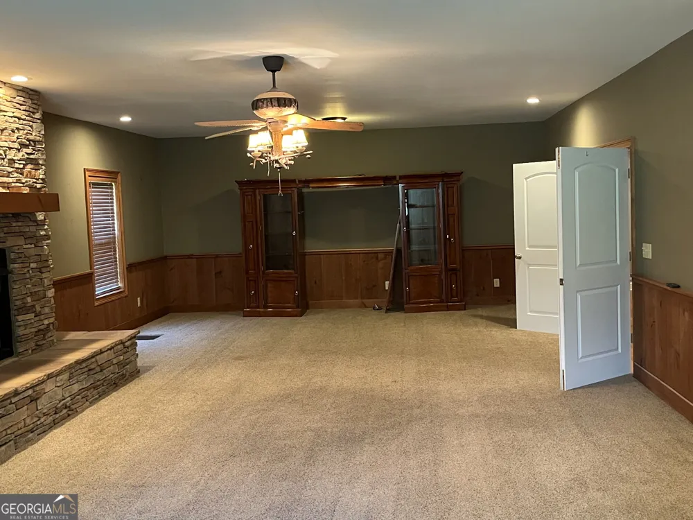 283 Meadow LN Dahlonega, GA 30533