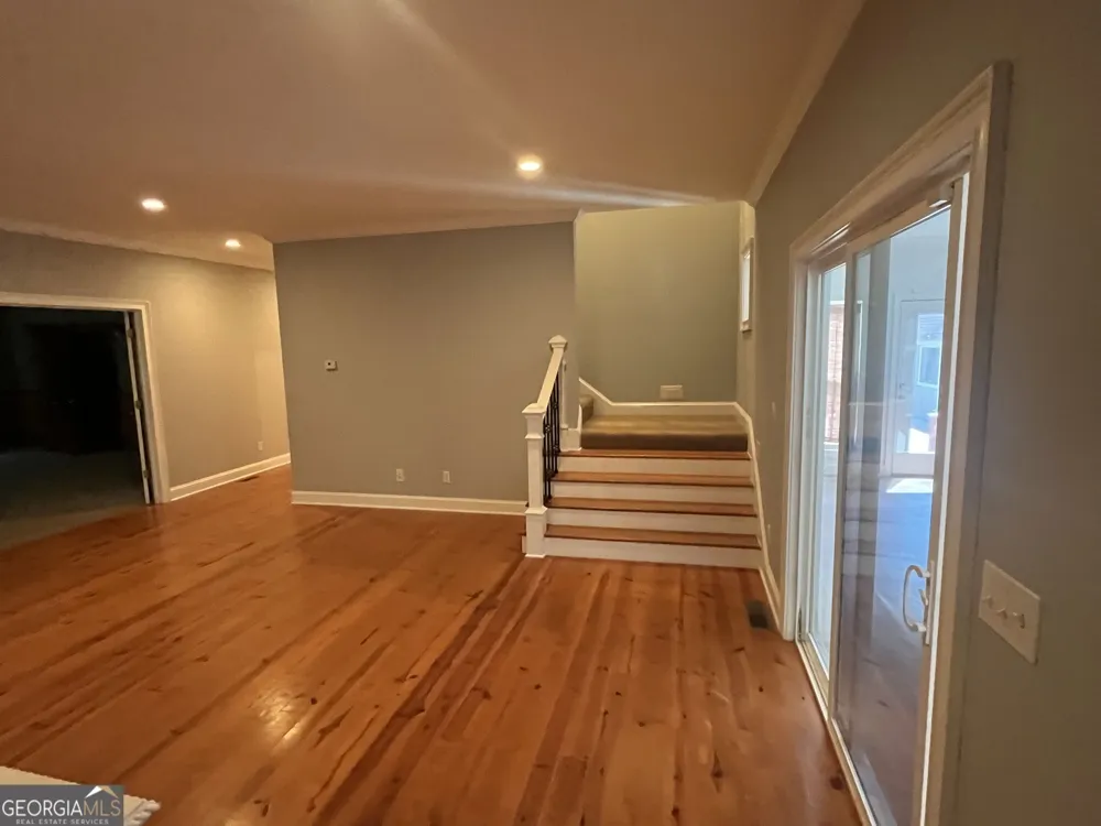 283 Meadow LN Dahlonega, GA 30533