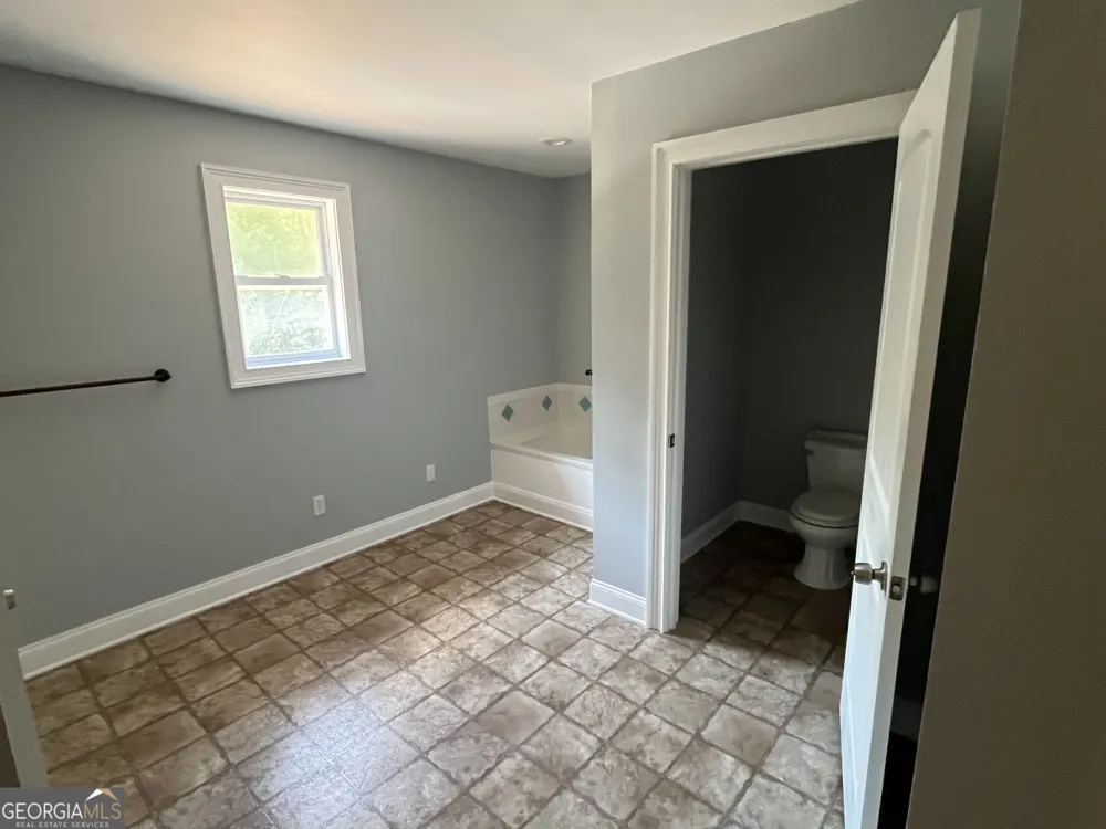 283 Meadow LN Dahlonega, GA 30533