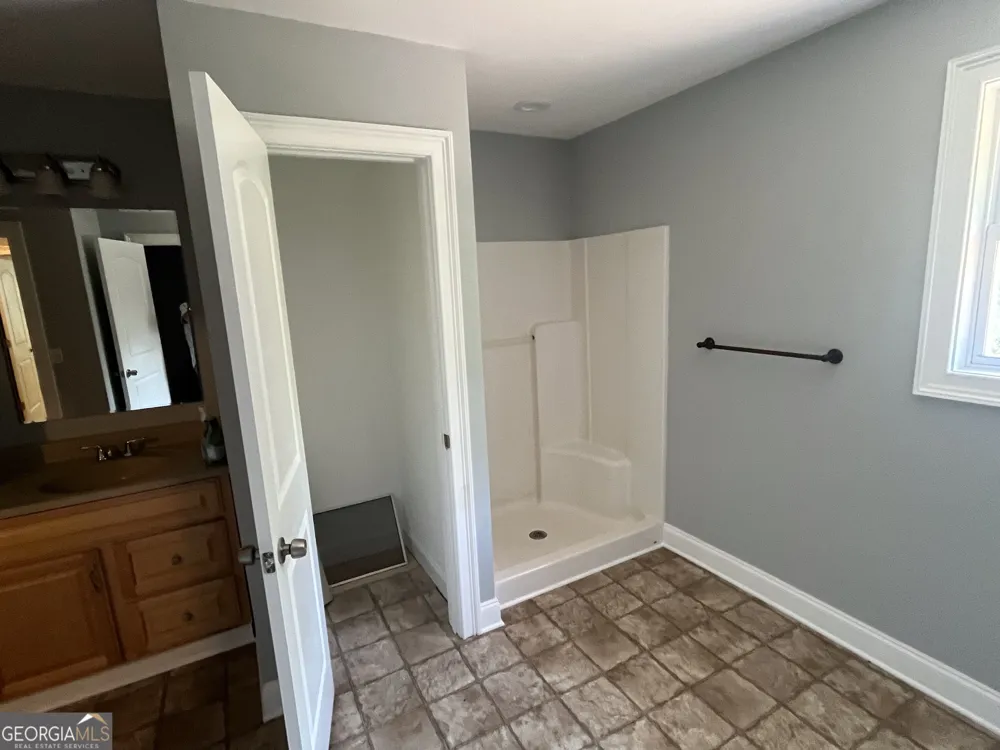283 Meadow LN Dahlonega, GA 30533