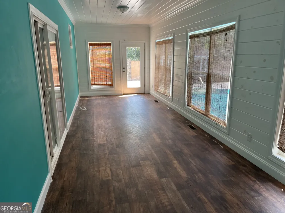 283 Meadow LN Dahlonega, GA 30533