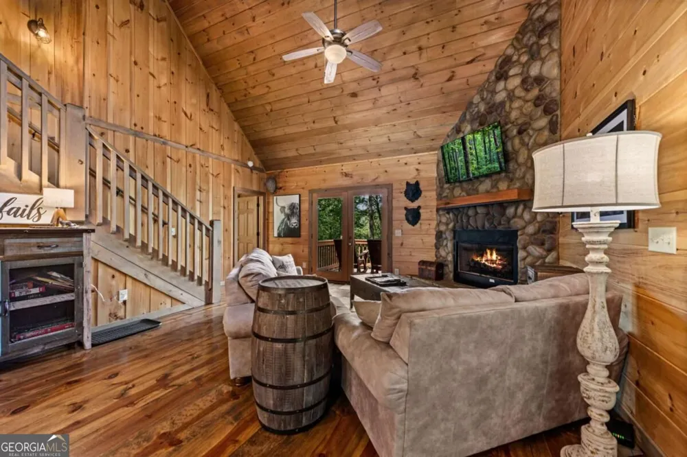 383 River Escape DR Ellijay, GA 30540