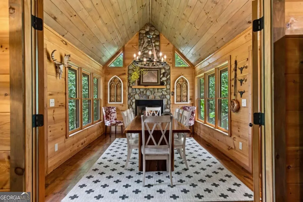 383 River Escape DR Ellijay, GA 30540