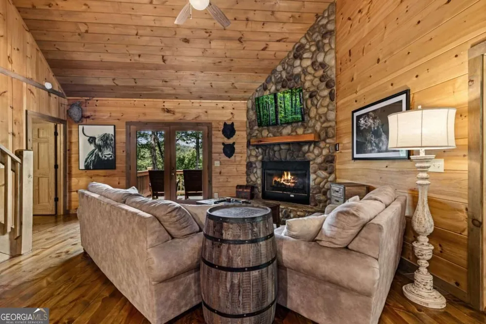 383 River Escape DR Ellijay, GA 30540