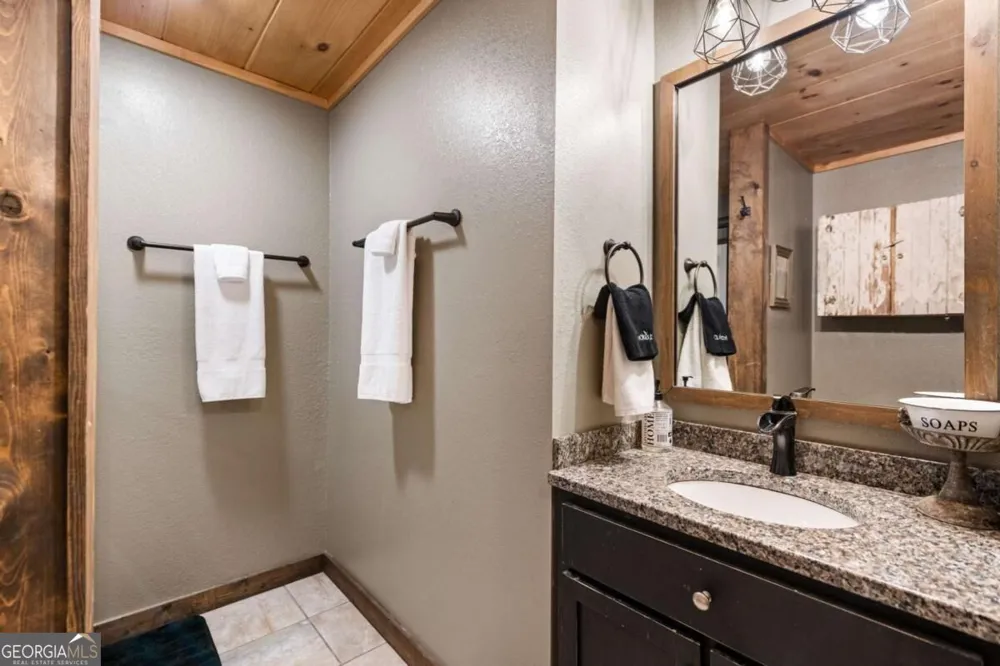 383 River Escape DR Ellijay, GA 30540