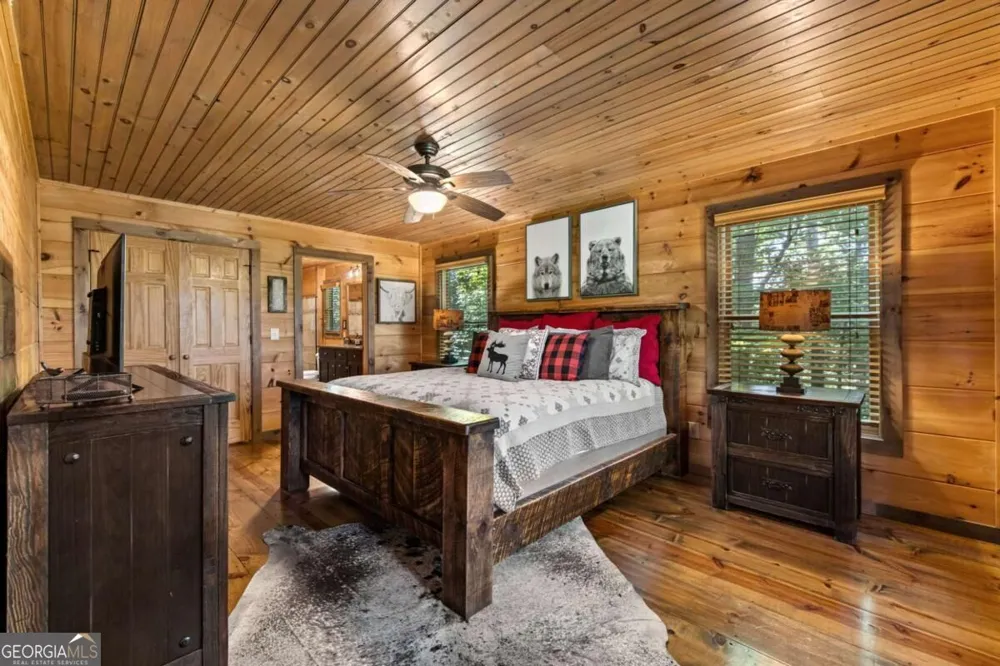 383 River Escape DR Ellijay, GA 30540