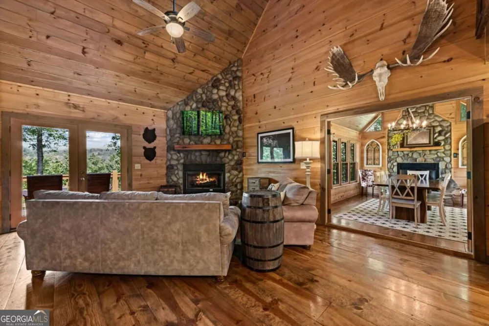 383 River Escape DR Ellijay, GA 30540