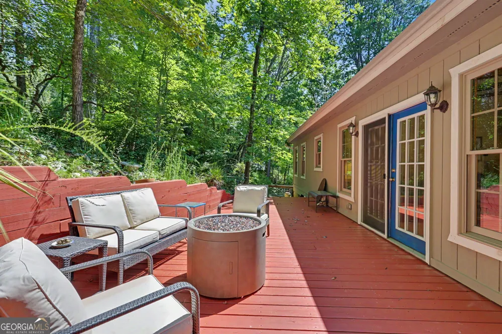 82 Buckeye LN Clayton, GA 30525