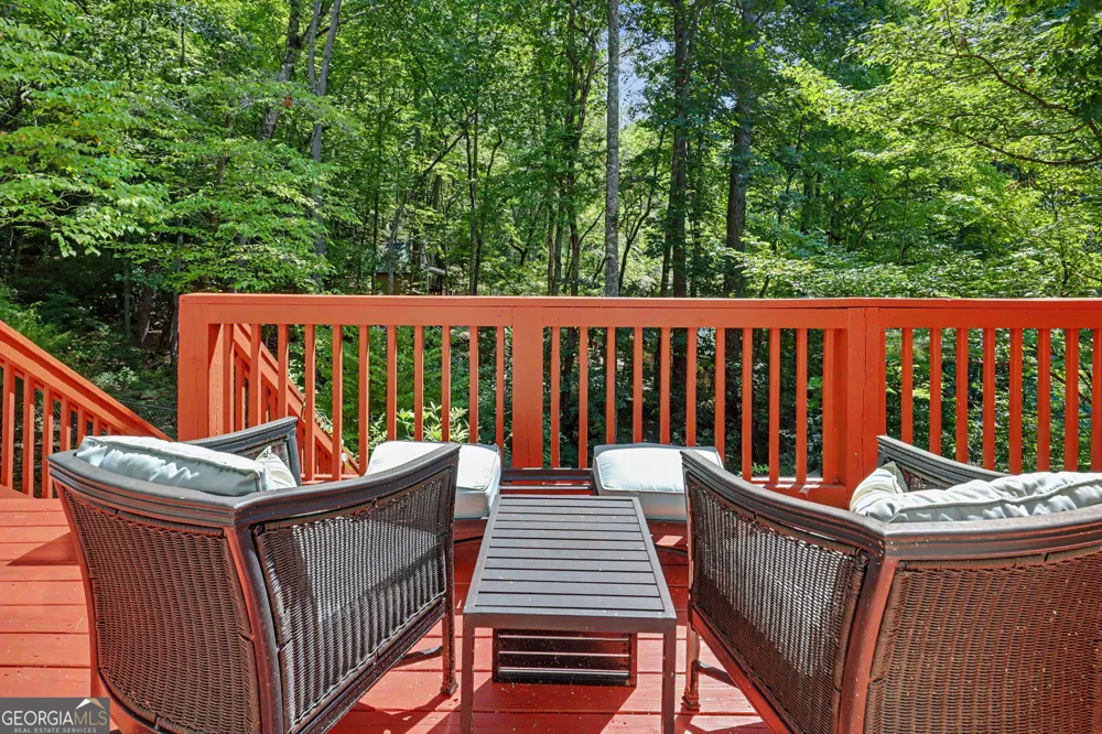82 Buckeye LN Clayton, GA 30525