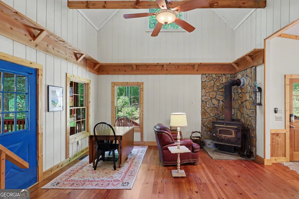 82 Buckeye LN Clayton, GA 30525