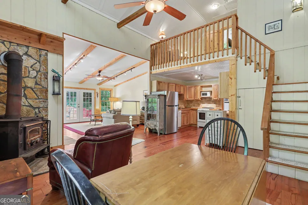 82 Buckeye LN Clayton, GA 30525