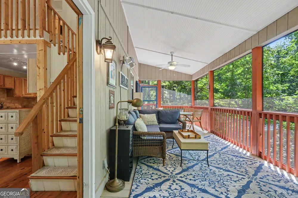 82 Buckeye LN Clayton, GA 30525