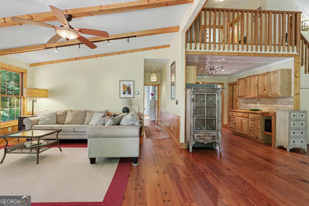 82 Buckeye LN Clayton, GA 30525