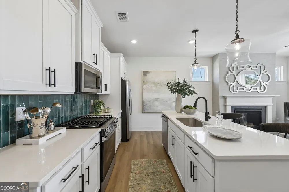 303 Barracks WAY Hoschton, GA 30548