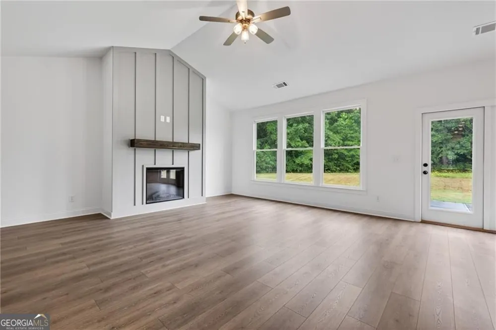 69 STANLEY DR Winder, GA 30680