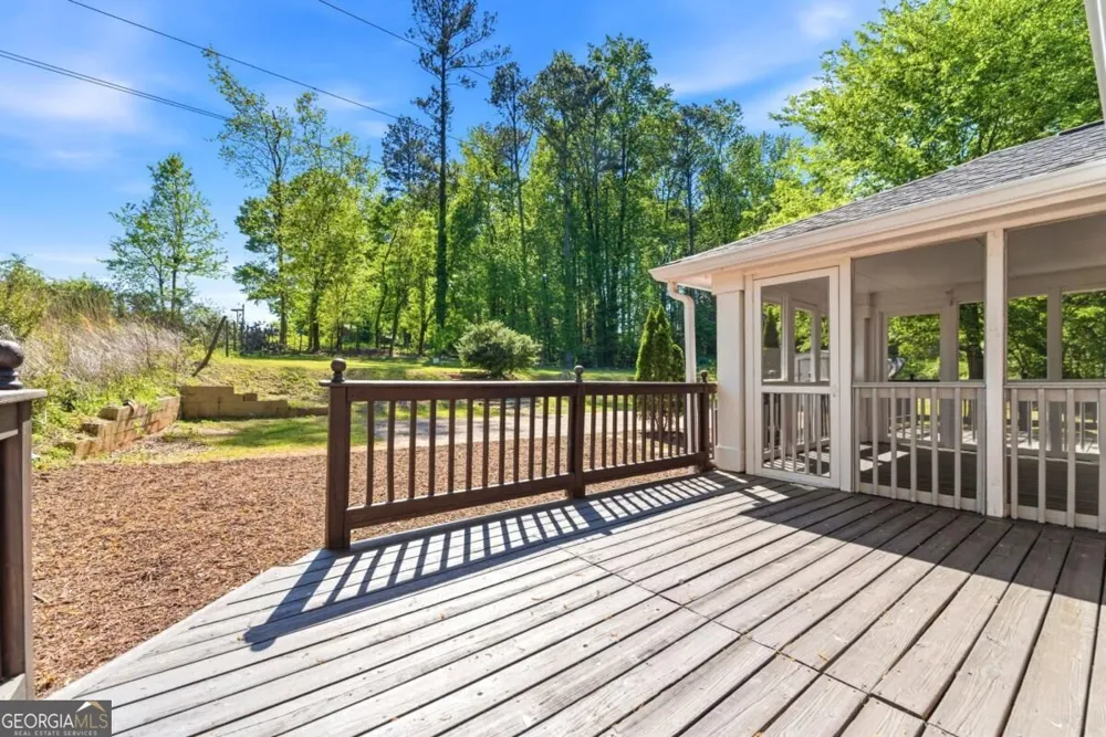 1100 Vonda LN SW Mableton, GA 30126