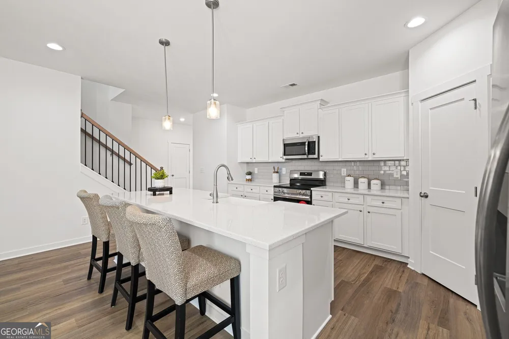 226 Cochin DR Statham, GA 30666