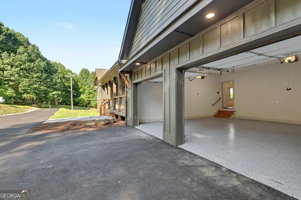 1306 Ramey Mtn RD Hiawassee, GA 30546