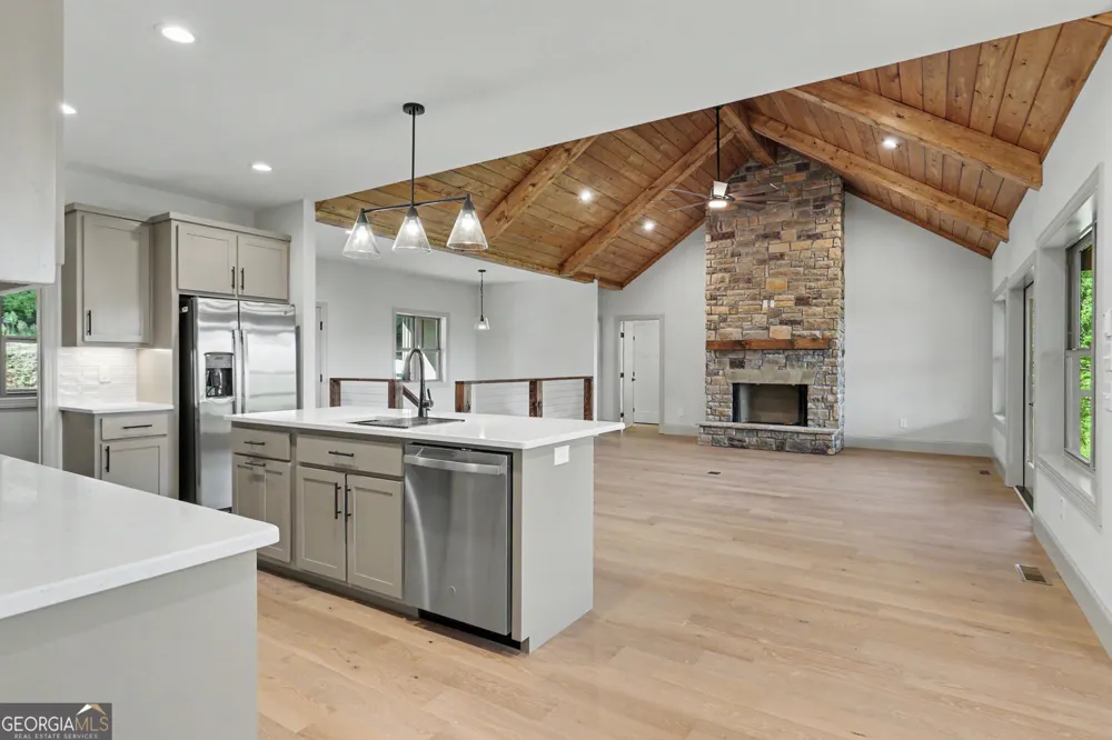 1306 Ramey Mtn RD Hiawassee, GA 30546