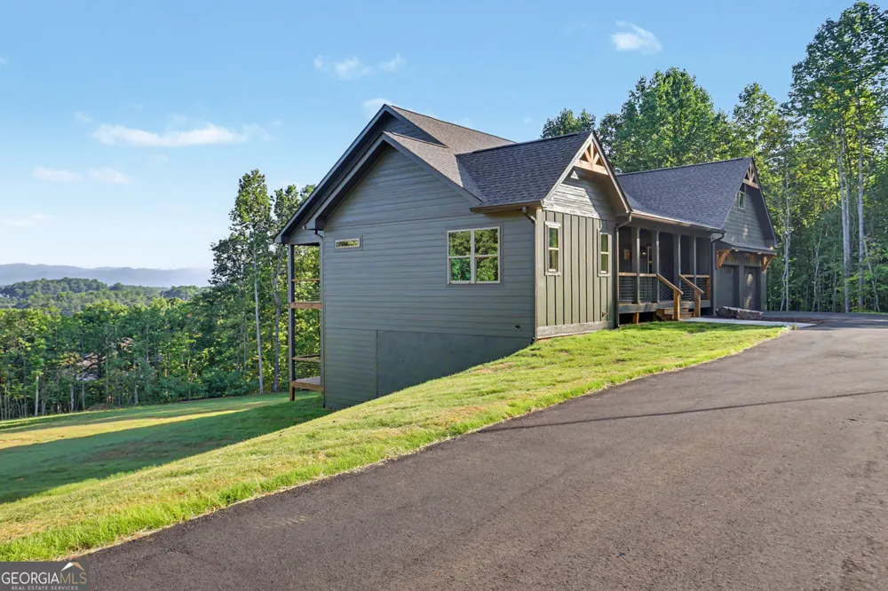 1306 Ramey Mtn RD Hiawassee, GA 30546