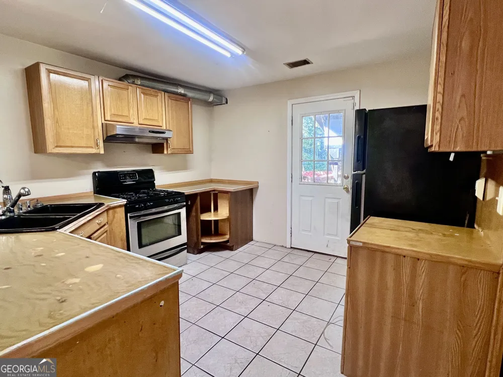112 Cherry LN Athens, GA 30601