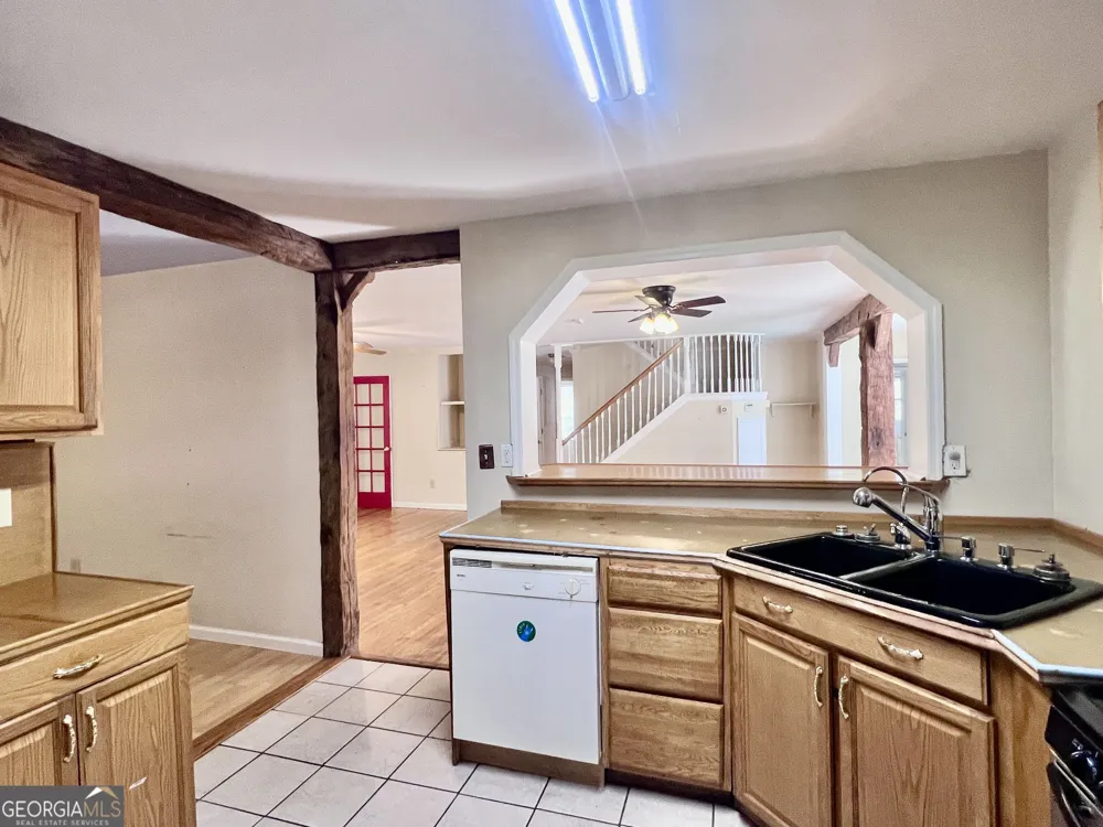 112 Cherry LN Athens, GA 30601