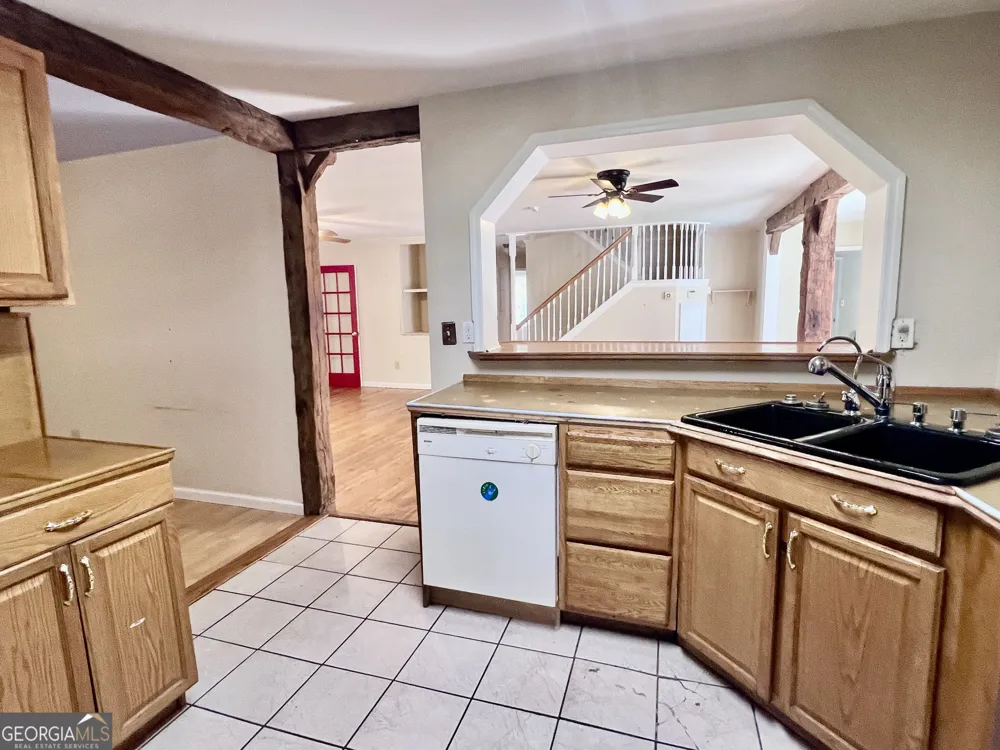 112 Cherry LN Athens, GA 30601
