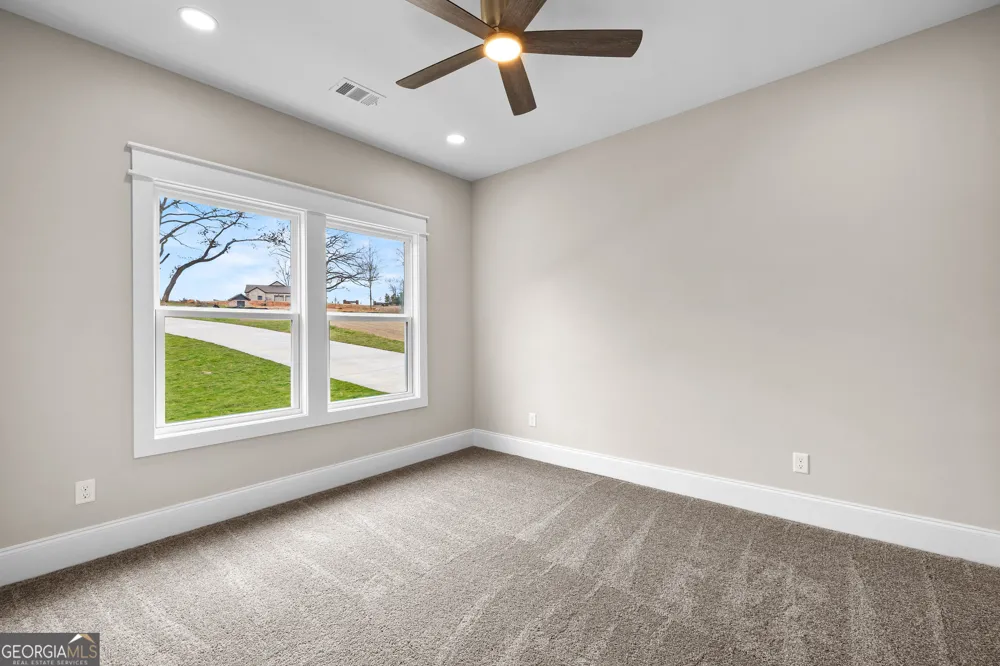 246 S Smith RD LaGrange, GA 30241