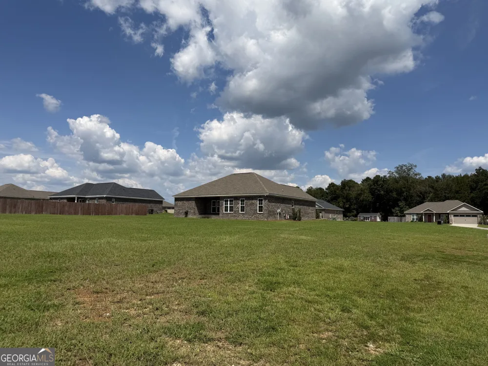 418 Autumn AVE Statesboro, GA 30458