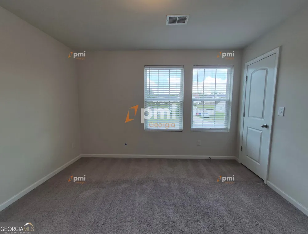 712 Maddux DR Macon, GA 31217