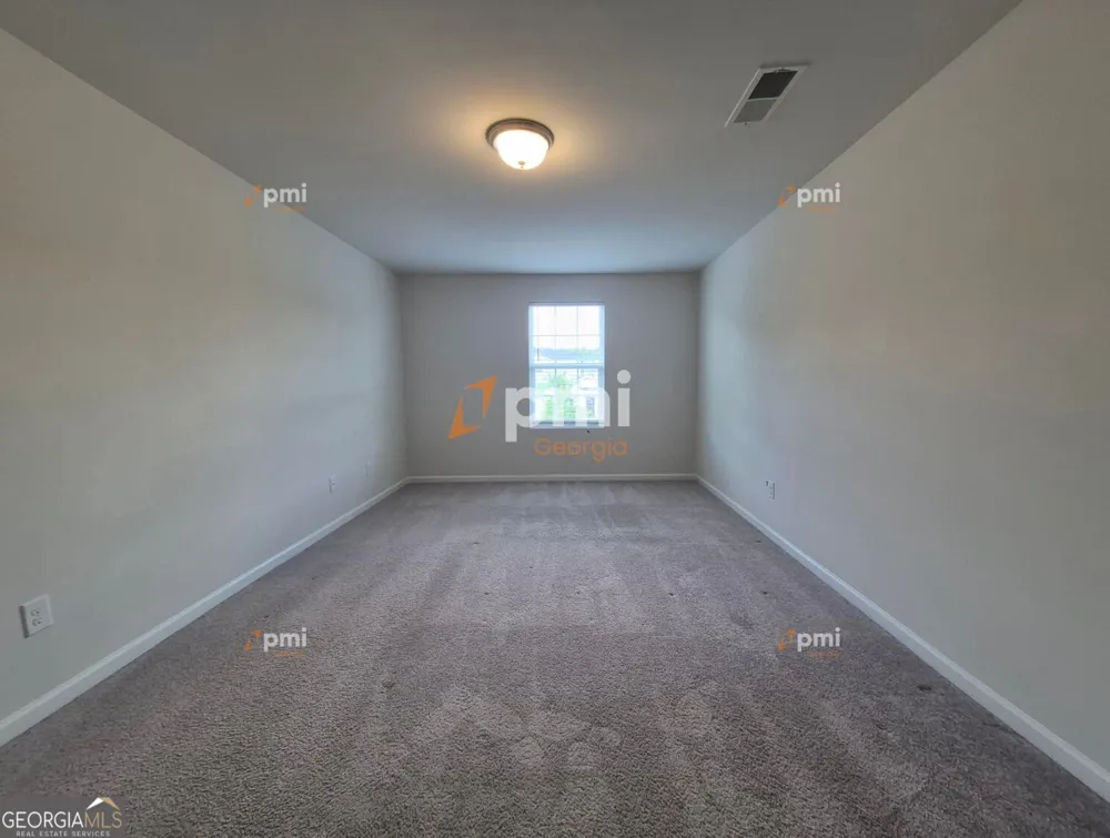 712 Maddux DR Macon, GA 31217